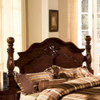 Traditionelles Kiefernholz-Himmelbett