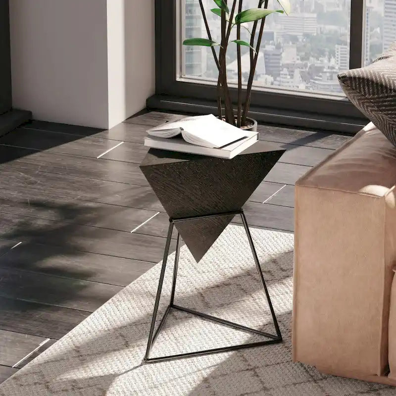 Modern Geometric End Table with Wooden Top and Metal Base, Unique Pyramid Side Table Plant Stand for Office, Triangle